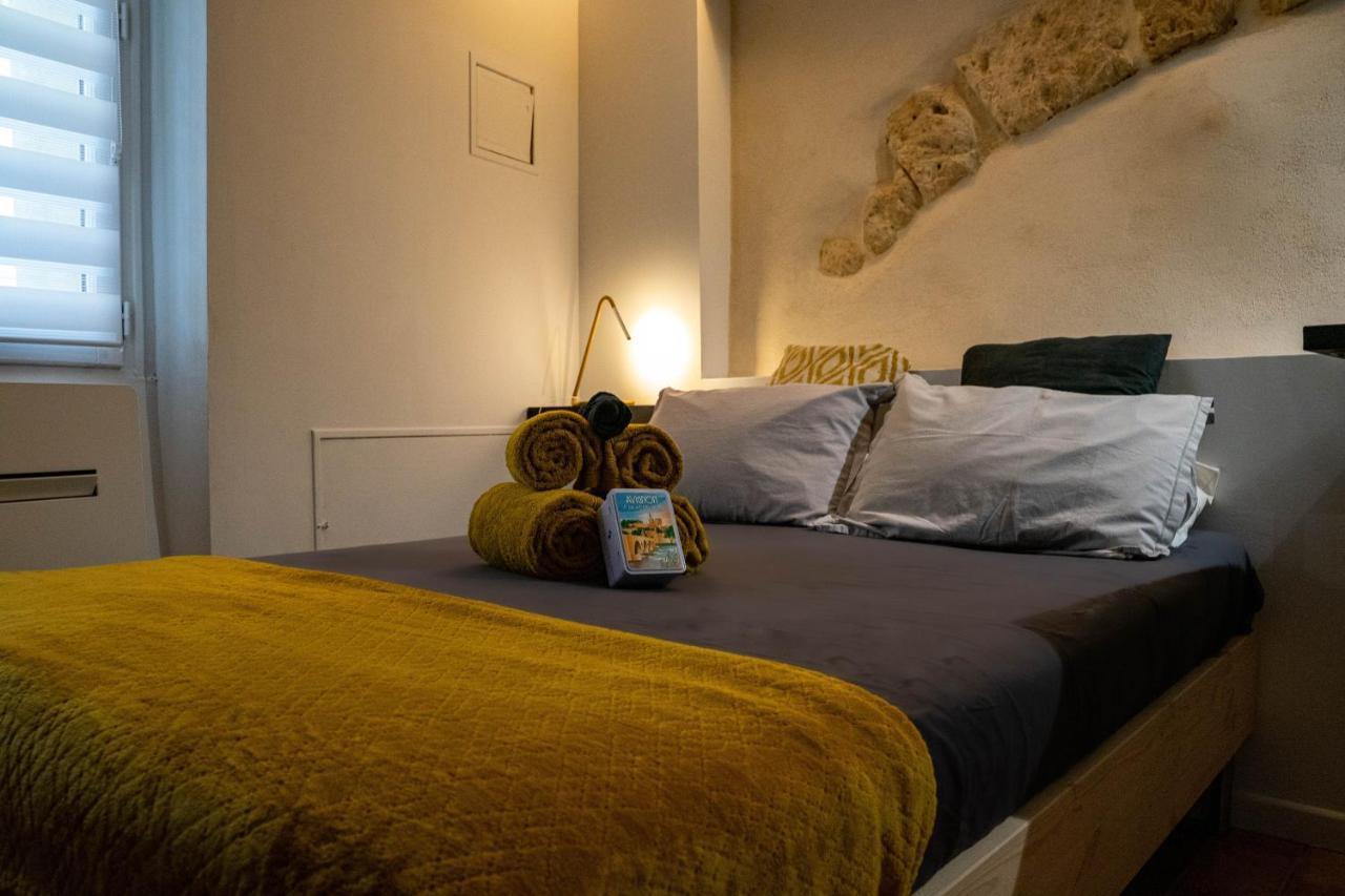 Au Coeur Des Remparts Appartement Avignon Buitenkant foto